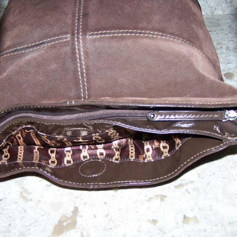 Tiganello Brown Suede Bucket Bag - Picture 6 of 7